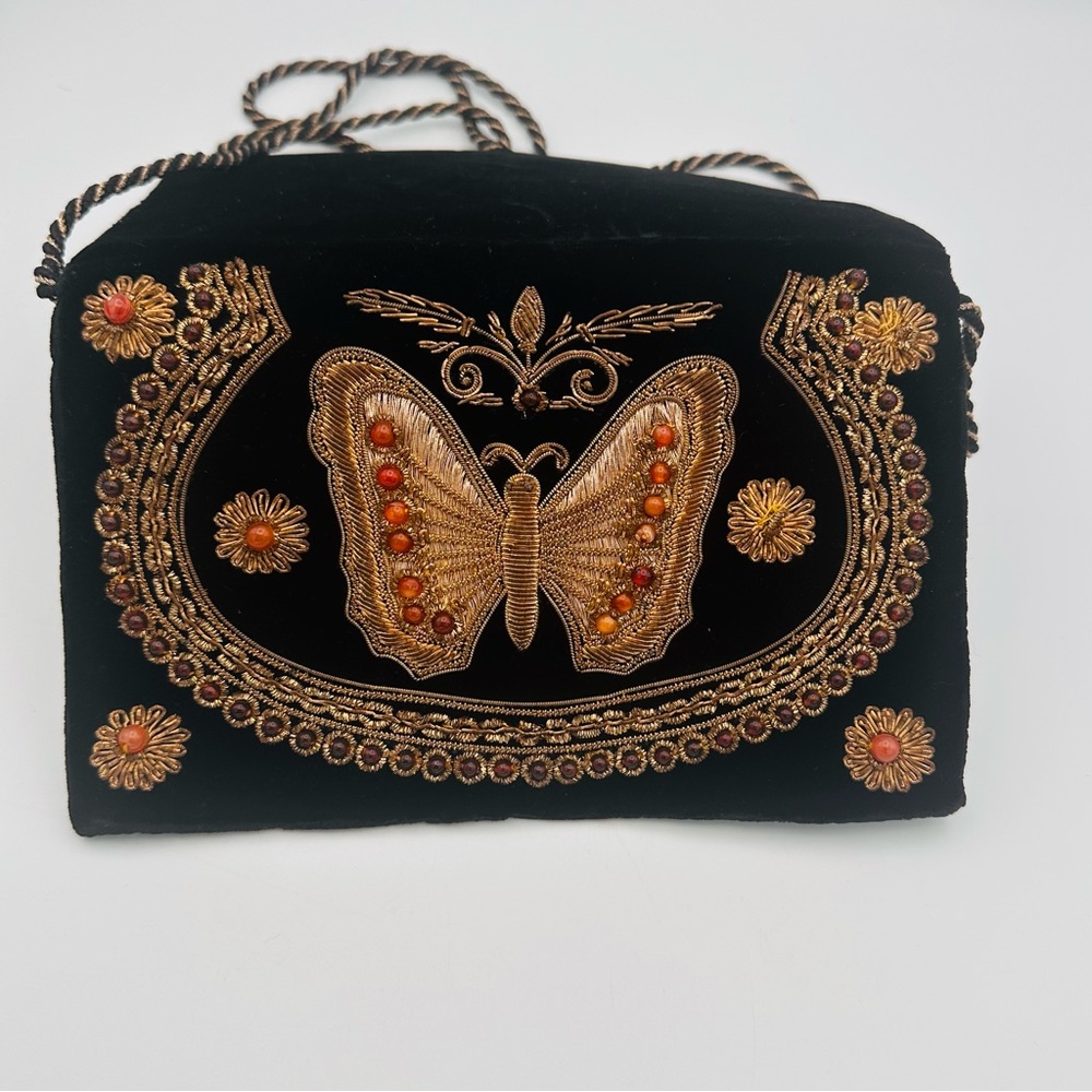 Maharani Embroidered Black and Gold Clutch Velvet Bag - Picture 4 of 13